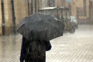 孕妇梦见下大雨是什么意思？