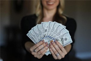 梦见发工资 涨工资是什么意思？