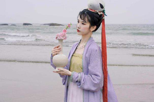 啥面相的女人容易吃亏