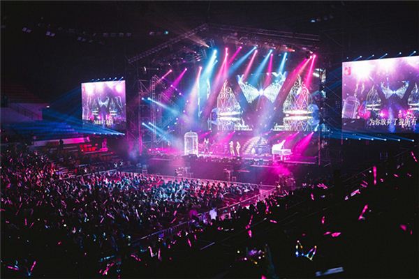 梦见舞台是什么意思 梦见舞台是什么意思
